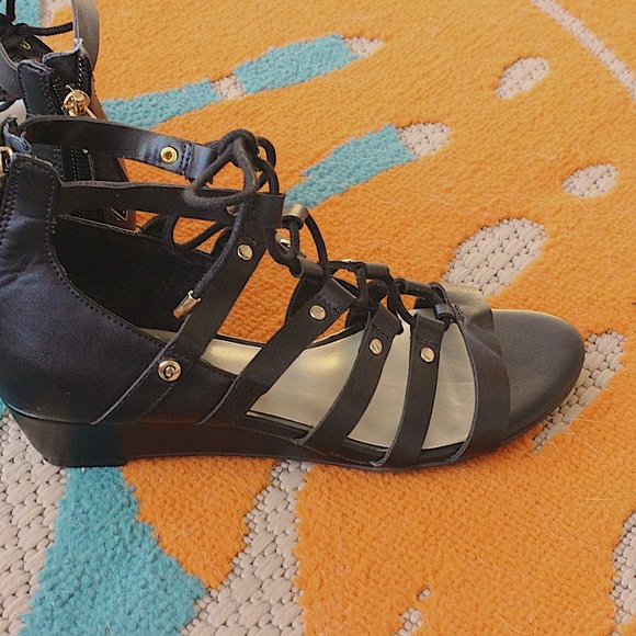 Guess Gladiator Sandals Roman Sandals - Picture 3 of 7